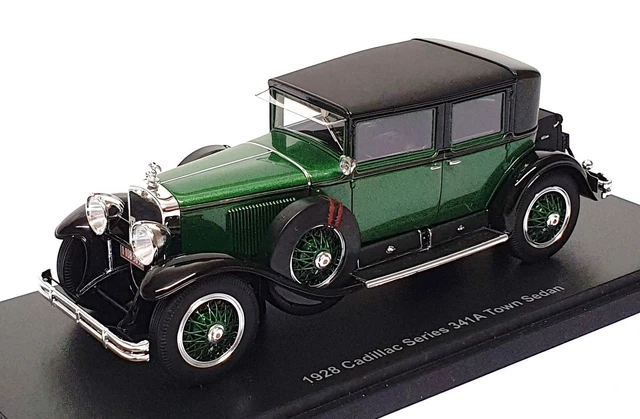 Esval EMUS24004A - 1928 Cadillac 341A Berline de ville Al Capone vert 1/24
