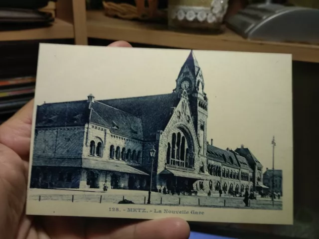 Carte postale de Metz,la nouvelle gare.