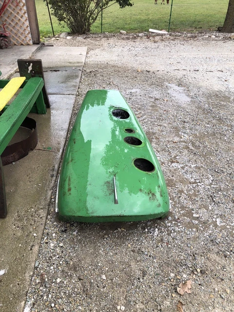 John Deere 5020 Hood