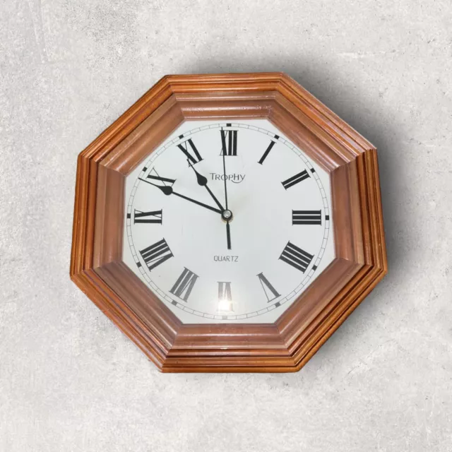 Ancienne Horloge Murale TROPHY hexagonale en bois VINTAGE Année 60 -70