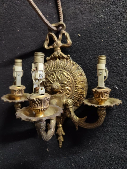 Ancienne Applique Murale Bronze 3 Feux Style Empire Décor Feuille D'acanthes 19è