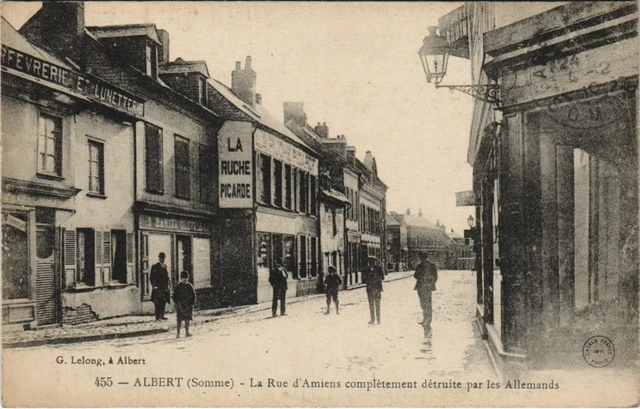 Carte Postale Ancienne ALBERT - La Rue De Bapaume (80 Somme) - Années 1900