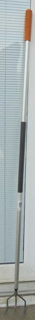 Fiskars Aluminum 3 Tine Garden Long Hand Rake With Softgrip 66 in. Handle