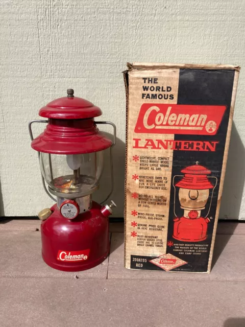 1961 Vintage Coleman lantern Model 200A  Date 12/1961