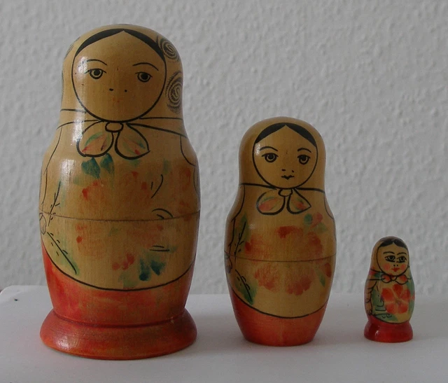 Alte Matroschka, UdSSR-Matrioschka, Babuschka, Matrjoschka! Schöne Holzpuppen!