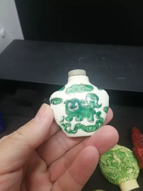 Vintage Chinese Hand-painting Porcelain Snuff Bottle