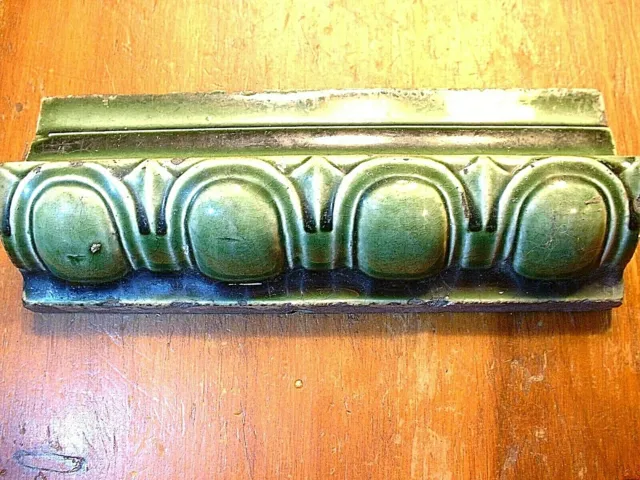 Antique Molded Green Victorian Tile Edge Trim