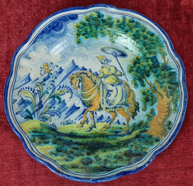 Assiette En Céramique Émaillée. Décoré À La Main. Niveiro. Talavera. Xxe Siècle.
