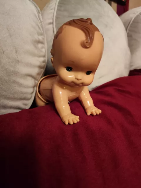 Altes Crawl away Baby playmates Doll Puppe interaktiv krabbelt 1981 Vintage