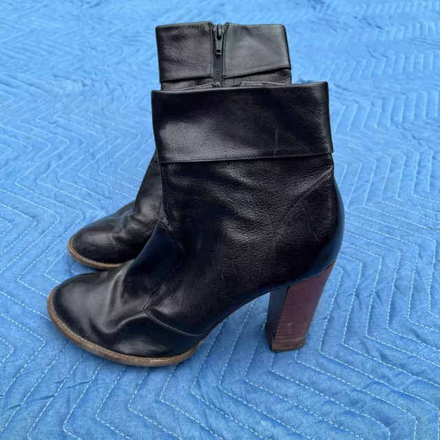 Marc Jacobs ankle boots, 4 inch heel, side zippers, black leather size 39 2