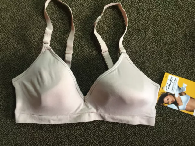 Breezies~Soft Support Lace Wirefree Bra~A307831~No padding~Unlined