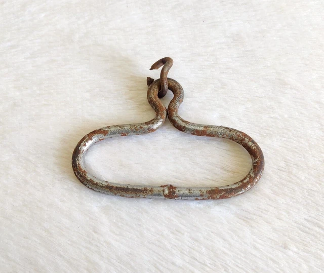 Vintage Rare Victorian Iron Wall Hook Hanger Rich Patina Decorative I-252 4