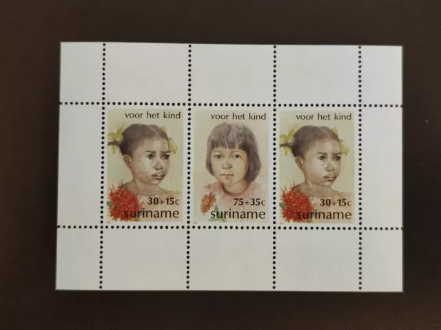 Suriname - Surinam - 1981 - Mi Block 32 - Kindeswohl Voor Het Kind - MNH