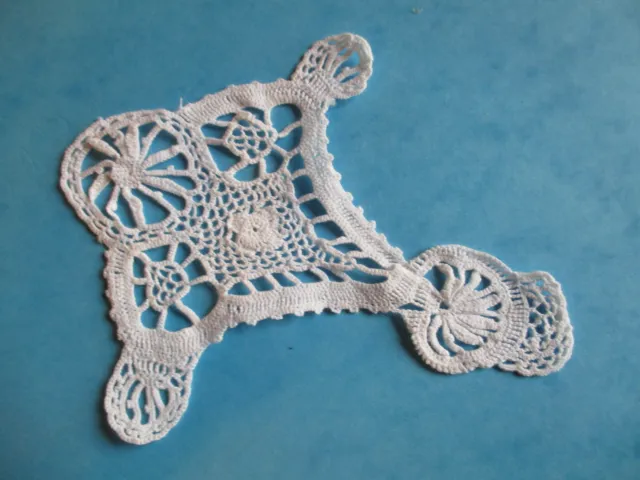 2 grands motifs dentelle d'Irlande faite main crochet anciens 1900 10 cm x 13 cm
