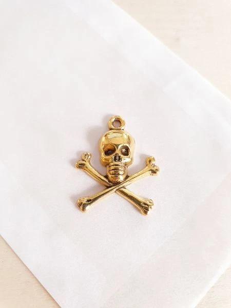 1/3/5 Totenkopf Anhänger ♥ Halloween Piraten Schmuck Basteln Deko Charms Gold