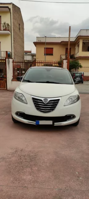Lancia Ypsilon 1.3 mtj 95cv Platino
