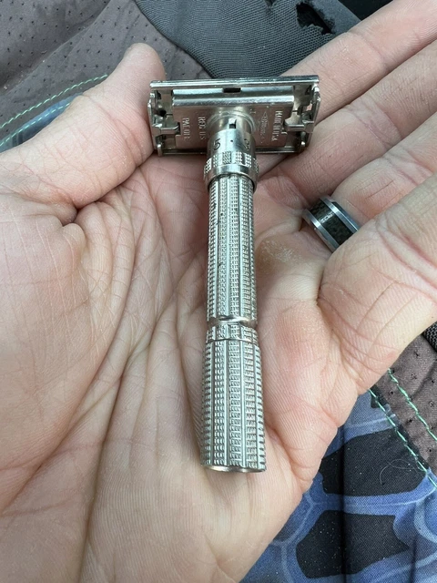 Vintage 1963 Gillette Slim Adjustable 1-9 DE TTO Safety Razor Date Code I-1