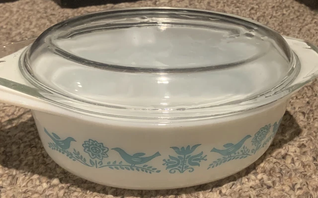 Pyrex Promotional Turquoise Blue Meadow 043 1.5 Qt. Oval Casserole Dish With Lid