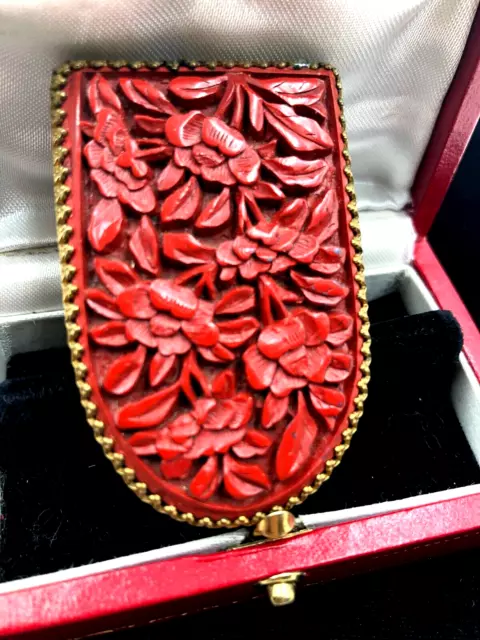 Antique Flowers Deep Carved Cinnabar Dress Clip Art Deco Brooch Chinese Export