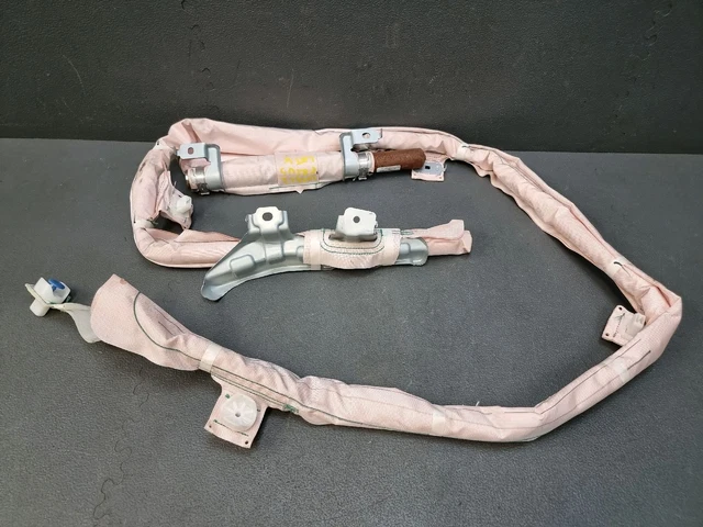Airbag Rideau Latéral Gauche Pour Toyota Yaris III (3/5 Portes) - Modèles D'Avril 2013 à Mars 2017 - Réf. OE 621800D031 - Occasion Bon État