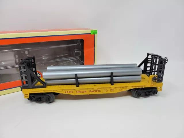 Lionel Trains 6-26616 O Gauge Union Pacific Bulkhead Flatcar with Pipes VTG