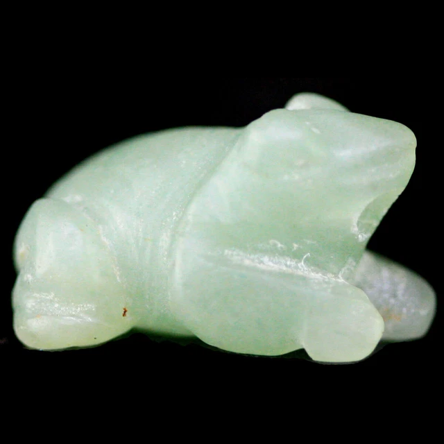 A Pyu to Pagan jade bead in the form of a frog EM6