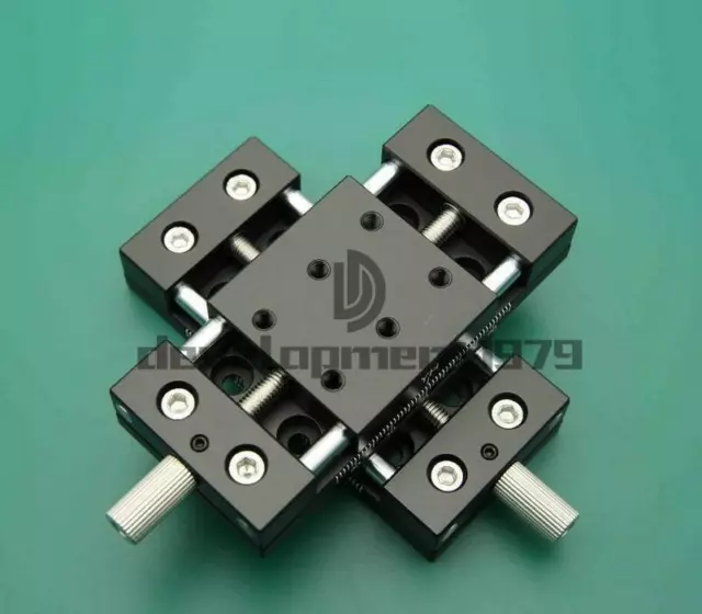 Ein XY Axis Manuell Stage Gleitend Tisch Verstellbar Plateau 20-80mm Mit Boden