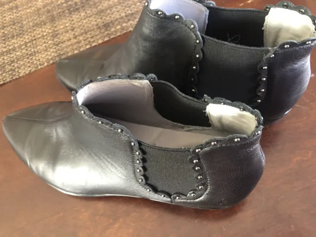 Womens 7M Jambu Rimini Bootie Black Leather Ankle Boots Slip-On Studded Shoes.