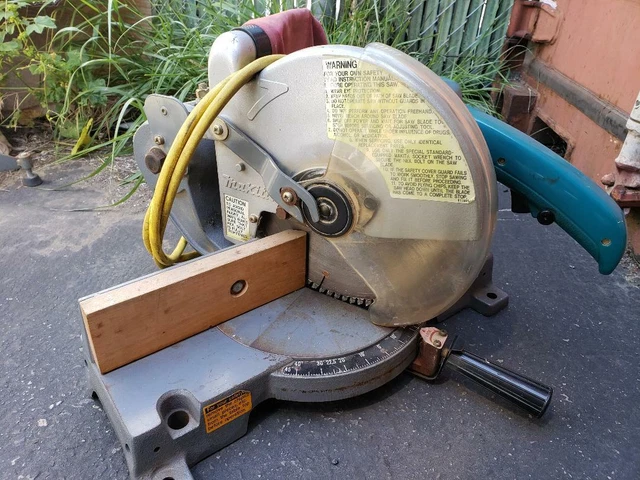 Makita 10" Miter Saw Model LS1020 (Woodworking Machinery) Makita 10" Miter Saw Model LS1020 (Woodworking Machinery)
