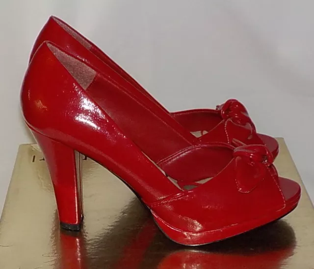 Madden Girl heels sz 6 M red Cocco peep toe