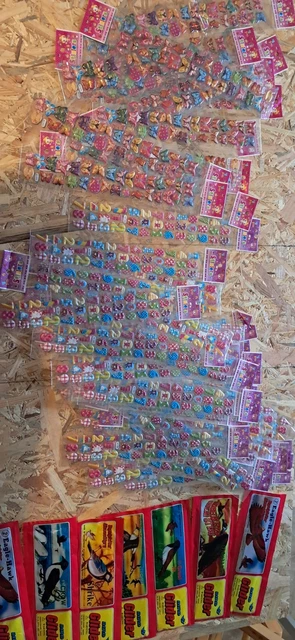 Lot De 60 Articles Pour Enfant - Stickers Et Planeurs Oiseaux - Neuf Déstockage