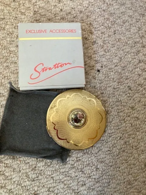 vintage stratton powder compact