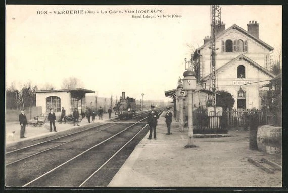 CPA Verberie, La Gare, Vue Intérieure