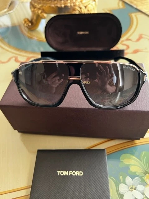 Tom Ford Eliott Black Gold with Gray Gradient Sunglasses (GENUINE)