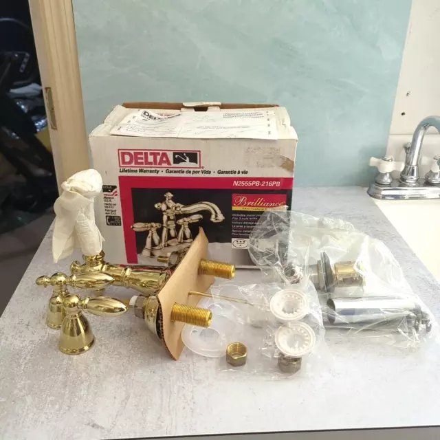 Delta N2555PB-216PB Victorian Two Handle Bathroom Faucet, Polished Brass NEW