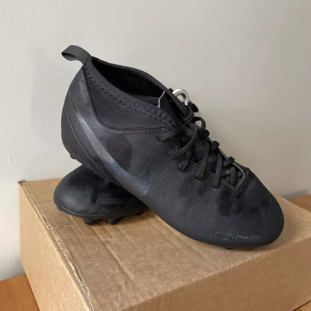 Unisex Nike Phantom Ghost VSN Fußballstiefel schwarz UK 5