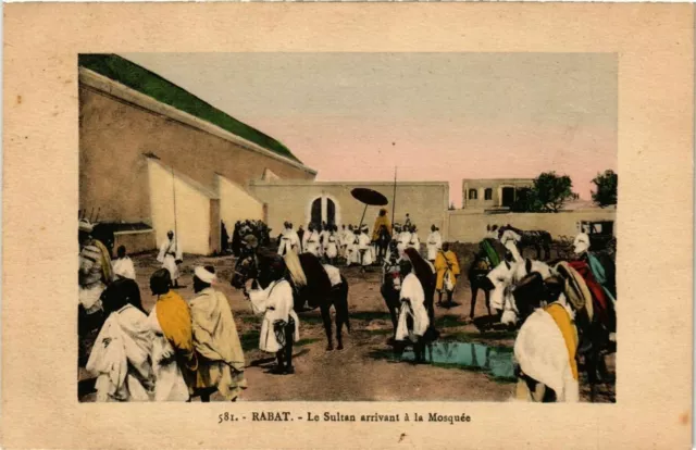 CPA AK MAROC RABAT - Le Sultan arrivant a la Mosquée (280752)