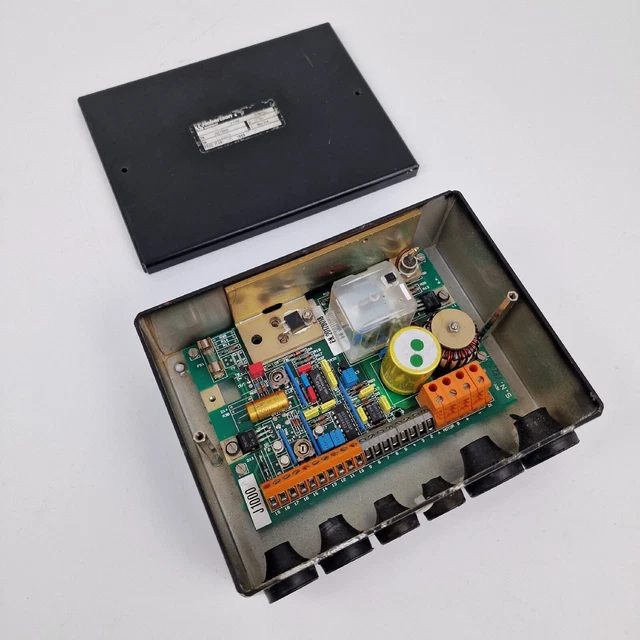 Robertson Tritech J1000 20178000 Autopilot Junction Box 12V Simrad AP1000 1000 Robertson Tritech J1000 20178000 Autopilot Junction Box 12V Simrad AP1000 1000