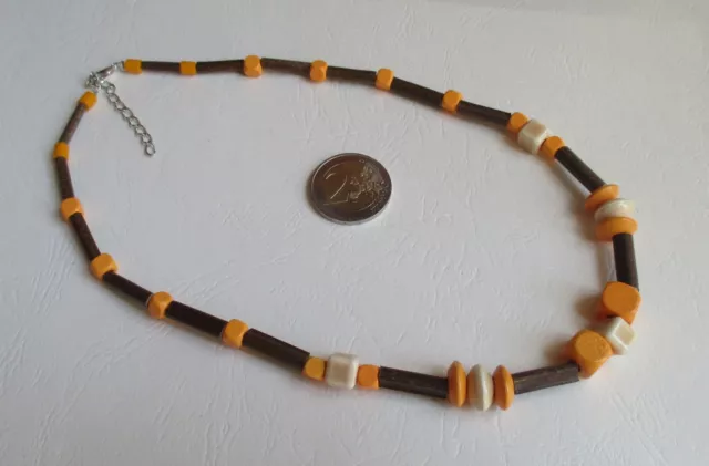 DESTOCKAGE Collier 46 cm - perles de bois, céramique et bambou sur fil cablé