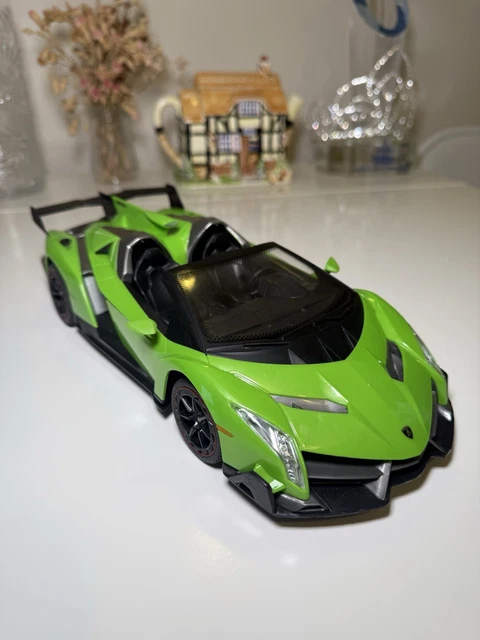 Voiture Télécommandée Drift Car 1/16 Voiture Télécommandée 2.4GHz 4WD 35km/h Voiture de Course Télécommandée Haute Vitesse Cadeau pour Enfants Garçons Filles avec Phares Il d'Ange 7 Modes 3 Voiture Télécommandée Drift Car 1/16 Voiture Télécommandée 2.4GHz 4WD 35km/h Voiture de Course Télécommandée Haute Vitesse Cadeau pour Enfants Garçons Filles avec Phares Il d'Ange 7 Modes 3