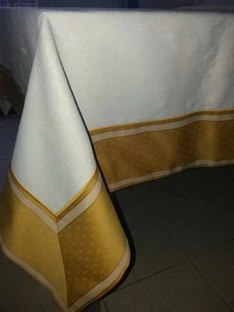 Mantelería impresionante con servilletas