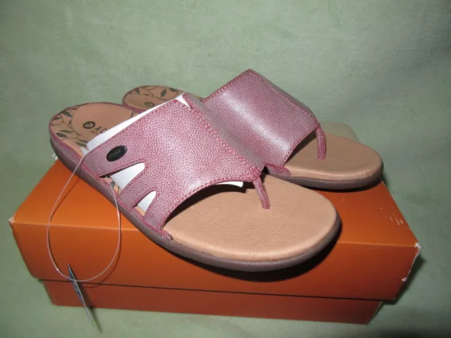 Acorn  Prima Cutaway sz 8 Mauve Leather Upper and Lined Thong Sandals CUTE NIB