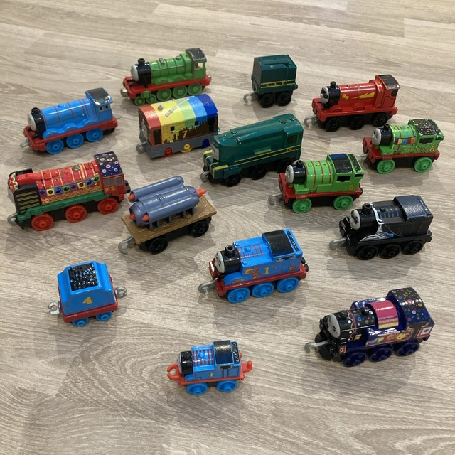 MIXED BUNDLE OF Thomas The Tank Engine Trains £10.00 - PicClick UK
