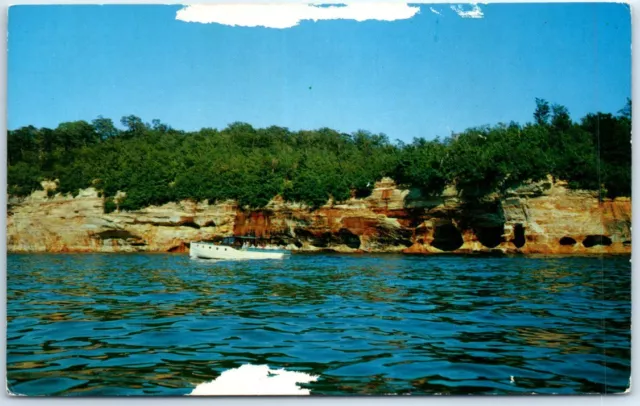Postcard - Colored Caves, Pictured Rocks - Munising, Michigan