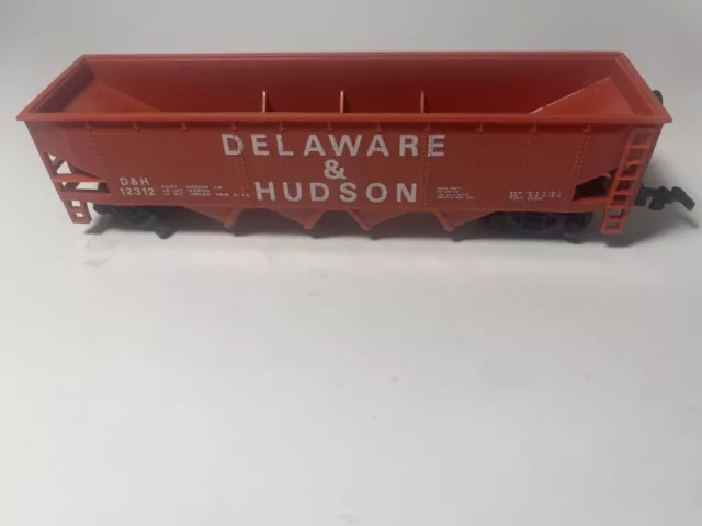 BACHMANN DELAWARE & HUDSON D & H 12312, Coal Hopper Car, Red (9686) Vintage