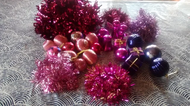 Boules de noel et guirlandes (50) - Verre, plastique