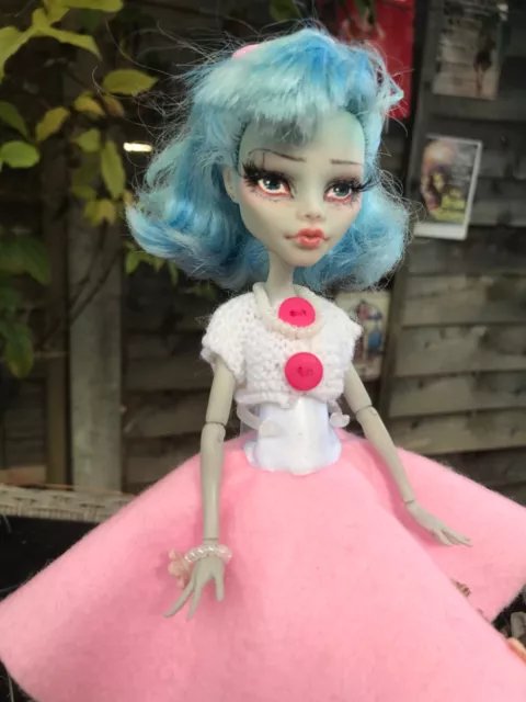 Monster High Repaint Custom Ooak Ghoulia Rockabilly Style Doll 3