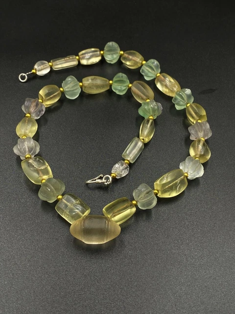 A beautiful Himalayan Dzi Collections Vintage Ancient quartz Old Beads Necklace