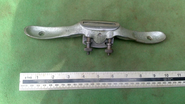 Vintage  Stanley  Round  Sole  Spoke Shave. 2
