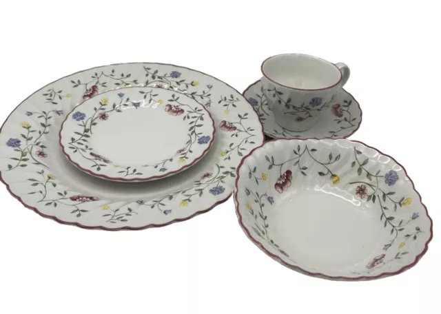 Vtg 90’s NOS Johnson Brothers Summer Chintz 5pc Place setting England Floral